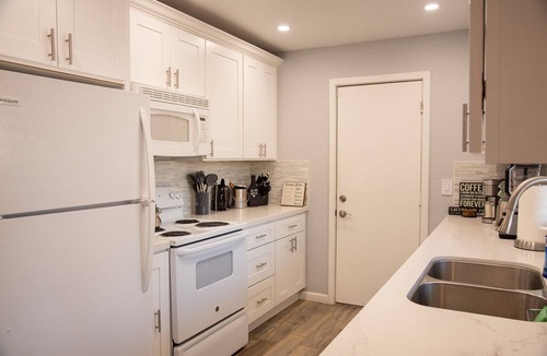 Merced House | Book it and Love it! HGTV Looking Home