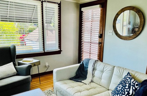Belmont Heights Apartment | Boutique Beach Apartment