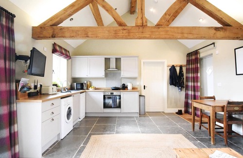 Shrawley Cottage | Boutique but modern open plan spacious barn