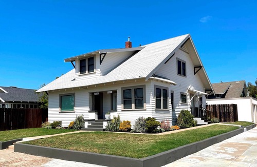 South Park Apartment | Boutique South Park Craftsman Studio