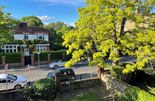Putney Apartment | Boutique studio in Putney close to Wimbledon tennis and Putney Town Rowing Club