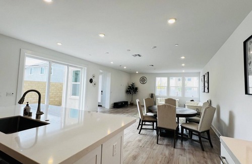 Lake Forest House | brand new 3-bedroom house in the great park in Irvine