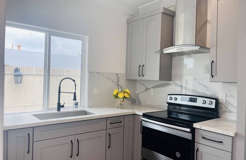 Garden Grove Apartment | BRAND NEW BEAUTY STUDIO IN GARDEN GROVE