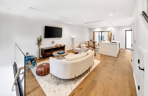 Hollywood House | Brand New HUGE 3 Bed 4 Bath West Hollywood Adjacent Town House With A Roof Deck