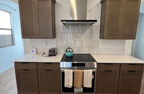Pumpkin Center House | Brand New, Luxury 2BD/2BA Home in a Quiet Newly Constructed Area of Bakersfieldn