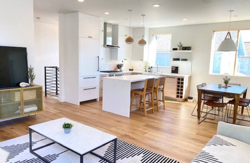 Capitola House | Brand New Luxury Home - Steps from Capitola Beach!