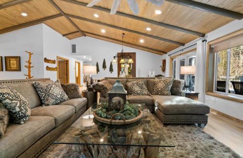 Winter Park House | Breckenridge Chalet - Walk to Slopes, Close to Lake