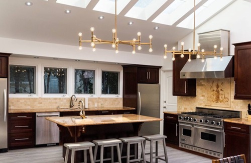 Brentwood House | Brentwood Pool/Spa Home Close to Everything!