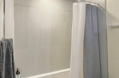 Pasadena Condo | Bricklight Pasadena Condo Private 1B1B Apartment w/Full Kitchen & Living Room