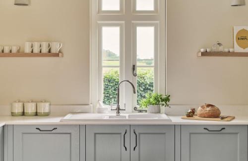 Hertford House | Bridge House at Woodhall Estate