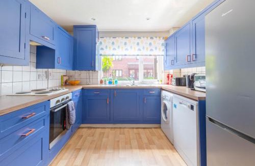 Kennington House | Bright 3 Bedroom House with Terrace 16 mins to Big Ben