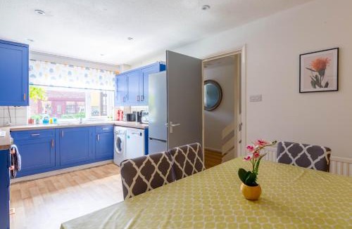 Kennington House | Bright 3 Bedroom House with Terrace 16 mins to Big Ben