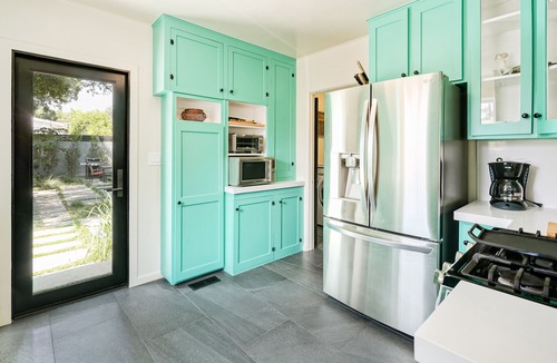Altadena House | Bright and modern stylish home – Close to Old town Pasadena and Downtown L.A.