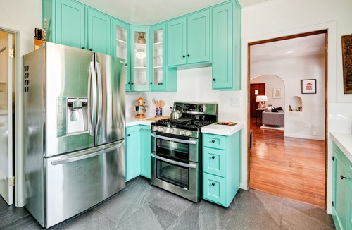 Altadena House | Bright and modern stylish home – Close to Old town Pasadena and Downtown L.A.