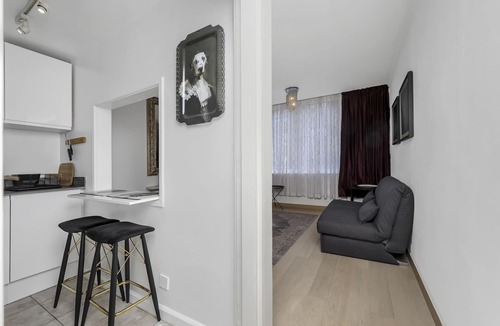 Abingdon Apartment | Bright and stylish Kensington apartment