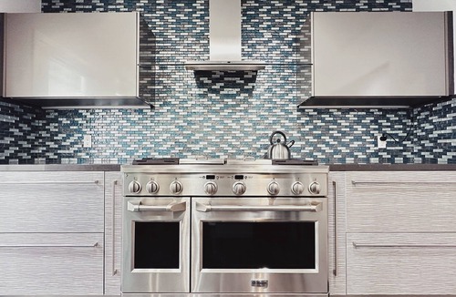 Burbank House | Bright Burbank 3 Bedroom Home with Pool