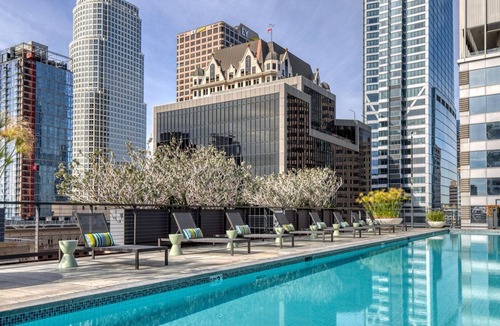 Financial District Apartment | Bright Downtown 1BR w/ Gym, Pool & Spa, near 7th St Metro, by Blueground