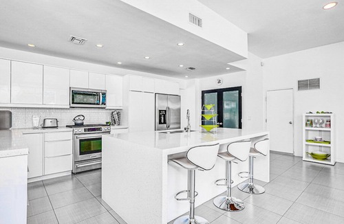 Deep Well Ranch House | Bright mid-century modern home w/private pool and spa, gas grill, dogs welcome