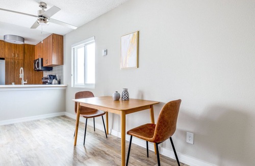 South Redondo Apartment | Bright Redondo Beach 1BR w/Pool, Gym, 1 block from beach, by Blueground