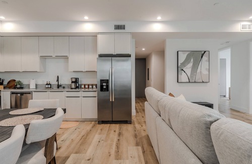 Studio City Apartment | Bright & Spacious in Studio City