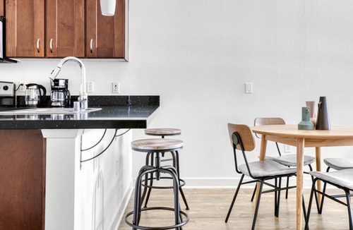 Studio City Apartment | Bright Studio City 2BR w/ Gym, Lounge & W/D, near WF & TJ, by Blueground