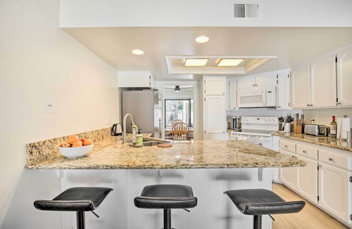 Spinnaker Hill House | Bright Townhome in Carlsbad 1 Mile to Beach!