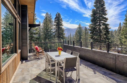 Ponderosa Palisades House | Buca Dodici at Schaffer's Mill | Located on Golf Course | Private Hot Tub