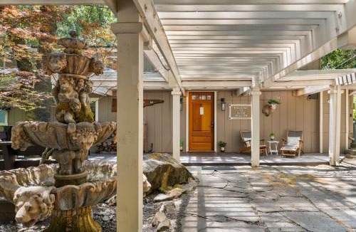 Cazadero House | Buck Hollow