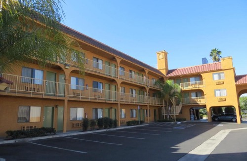 Northwest Anaheim Hotel | Buena Vista Inn