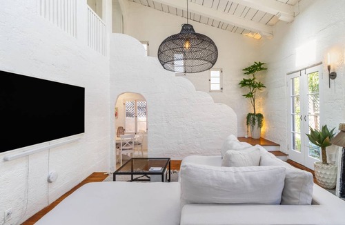 Lucerne - Higuera House | Bungalow ∙ 3 bedrooms ∙ 6 guests