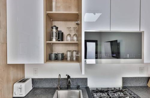 Normal Heights House | Bungalow near zoo and beach with AC, EV, private yard