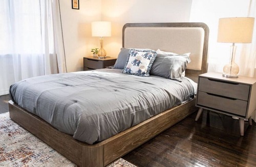 Magnolia Park House | BURBANK BLISS: MODERN 3BR HOUSE w/ SPACIOUS FENCED YARD & GARAGE p49