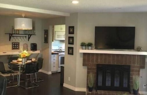 Ontario House | Business Executive Suites and Home Sweet Home!