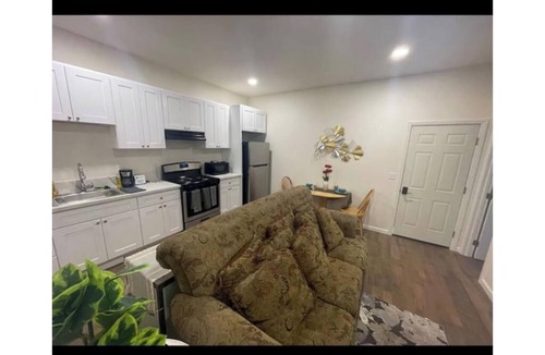 Riverside House | Business or family getaway