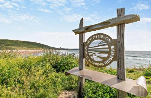 Mortehoe Apartment | Byron - Luxury Self-Catering Coastal Apartment at the Heart of Woolacombe with Heated Indoor Pool & Gym - 4 Minutes Walk to Beach! 6 Middlecombe