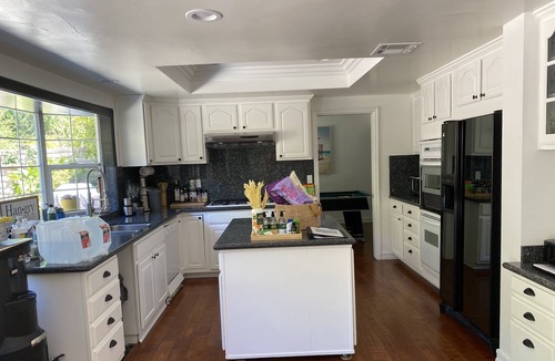 Calabasas House | Calabasas Oasis Retreat w/Pool,Jacuzzi,Gym &more!
