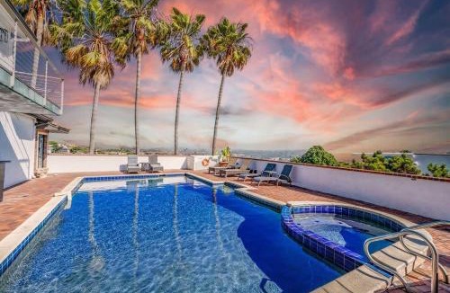 La Jolla Mesa House | California Dreamin Your Ocean-View Sanctuary