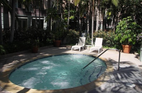 Airport Area Apartment | California Tropical Resort Penthouse