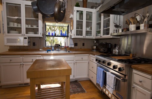 Dillon Beach House | CAMP DAVID ~ A LIGHT FILLED CONTEMPORARY HOME. MINUTES FROM BEACH. SLEEPS 4.