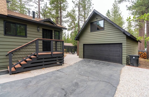 Big Bear City Cabin | Camp Keynote - Modern Living Big Bear Retreat