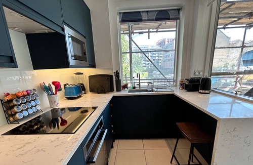 De Beauvoir Apartment | Canal Side Living | Large balcony overlooking canal | Quiet central location