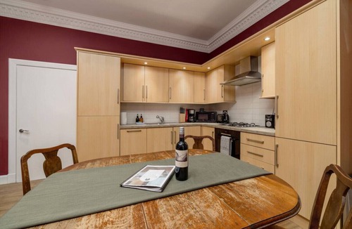 Bonnington Apartment | Canon St Central Edinburgh