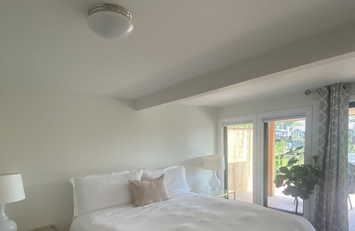 Mission Hills Apartment | Canyon View in peaceful Mission Hills