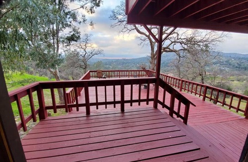 Yosemite Lakes House | Canyon Vista Rock House