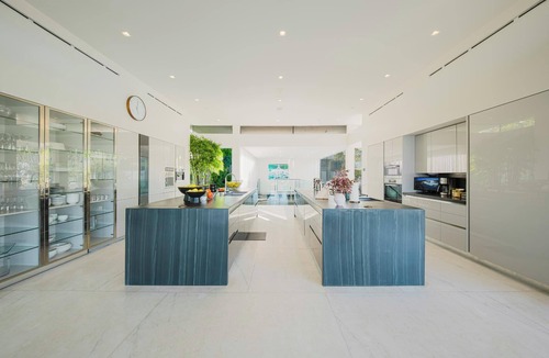 Trousdale Estates Villa | Carla Ridge View - Modern Contemporary Compound by Award Winning Architect