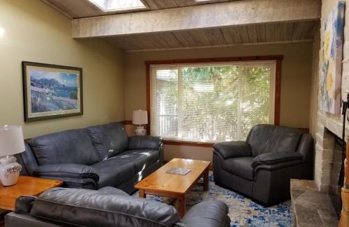 Carmel Valley Hotel | Carmel Valley Lodge