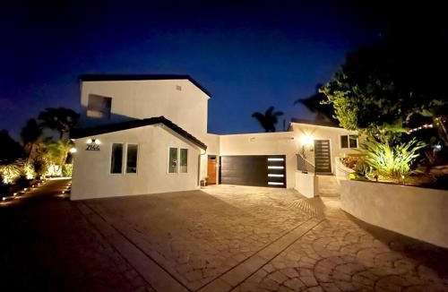 Vista Apartment | Casa Agave, 2 Bedroom, 1 Bath Guest House, with 3 Beds & Game Room