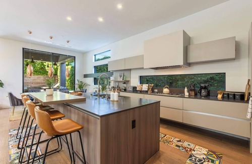 Mid-Wilshire House | Casa Bella by Oraklus
