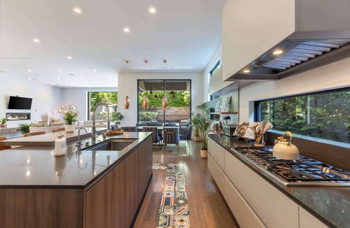 Mid-Wilshire House | Casa Bella by Oraklus