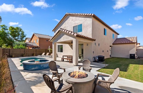 Coachella House | Casa Coachella by AvantStay Gorgeous Coachella Home w Pool Hot Tub